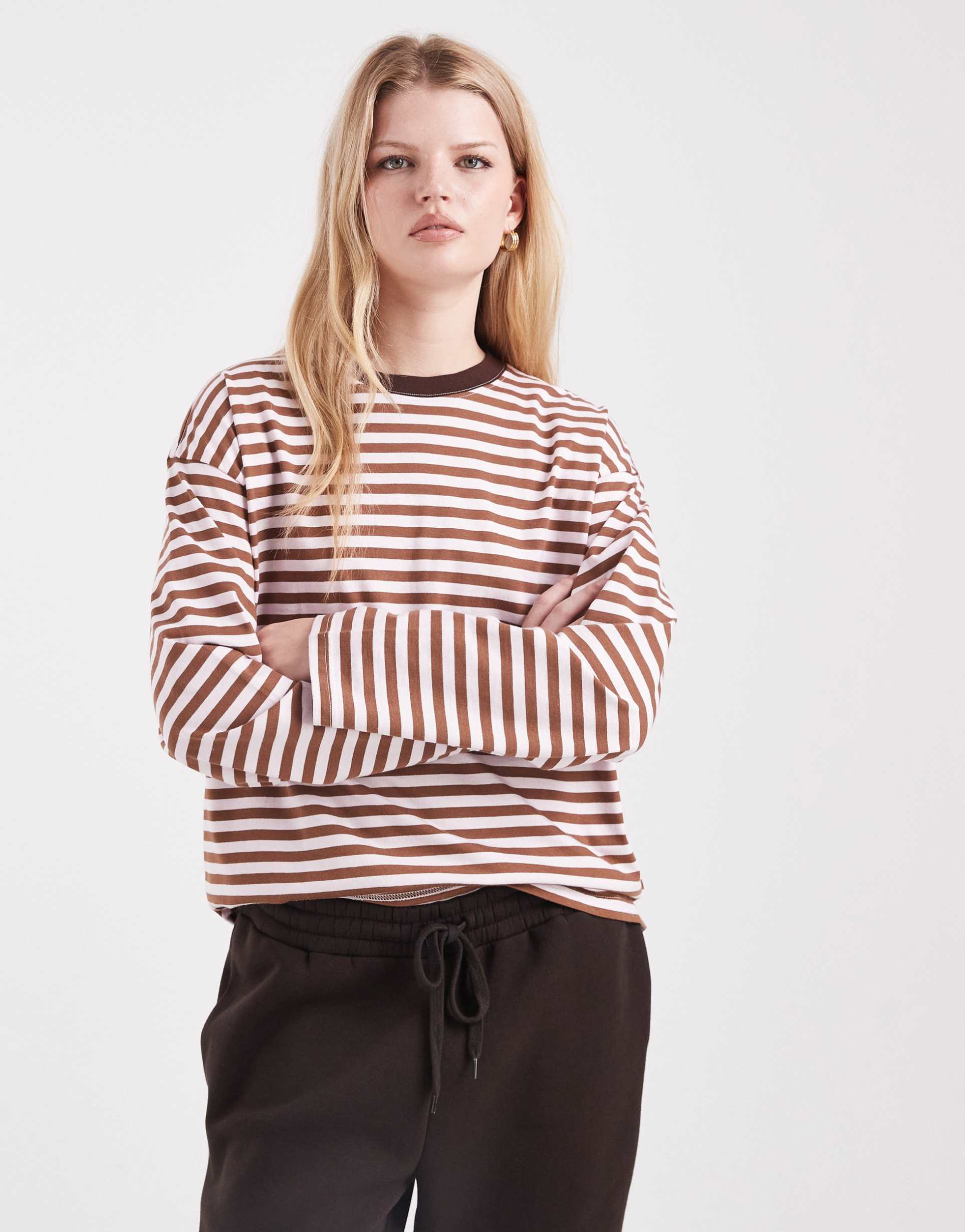 cotton on oversized boxy long sleeve t-shirt in striped walnut