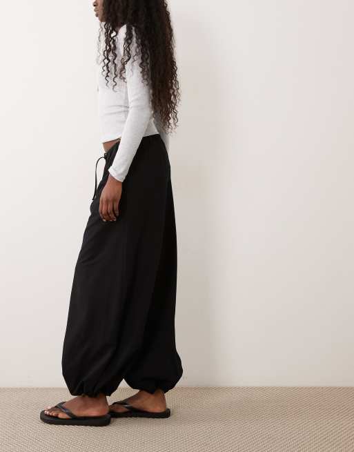 Cotton On pantalon de costume ballon Willow noir, 2 de 5