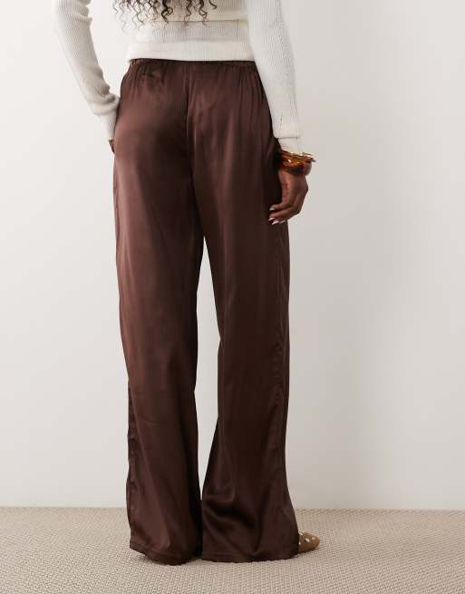 Cotton On pantaloni in satin con coulisse marroni, 3 di 5