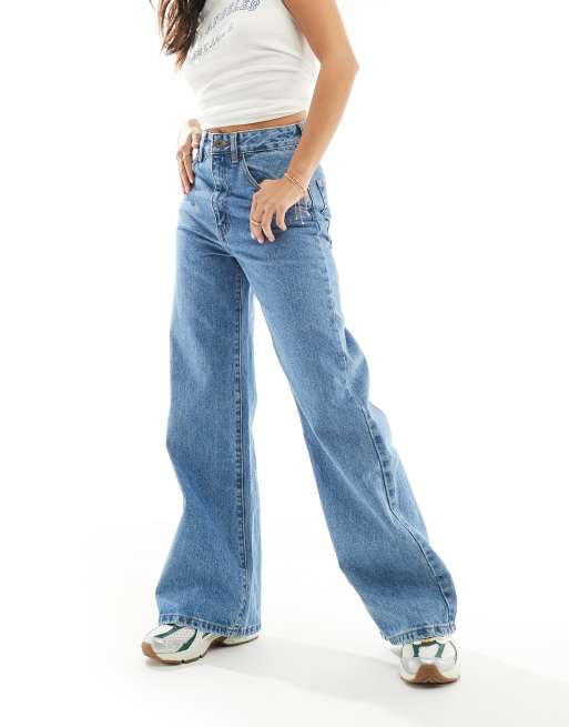 Cotton On Petite wide leg jeans in mid wash blue , 3 of 5