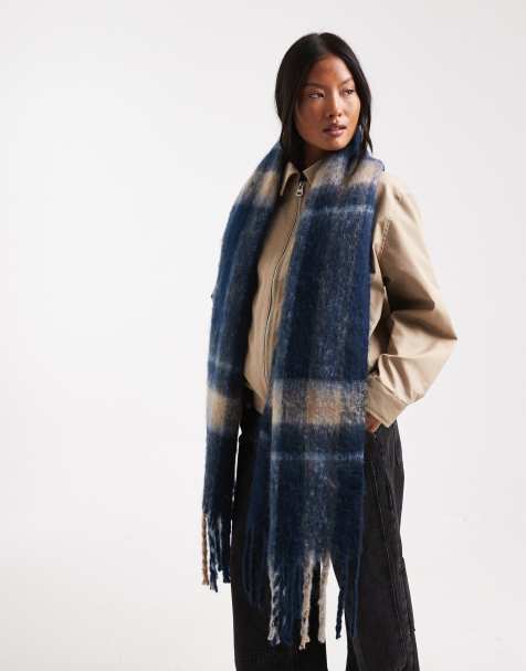 Cotton On phoebe brushed tassel scarf in celeste plaid oxford navy - view 1