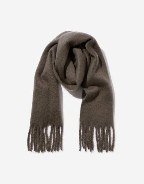 Cotton On Phoebe brushed tassel scarf in charcoal - view 1
