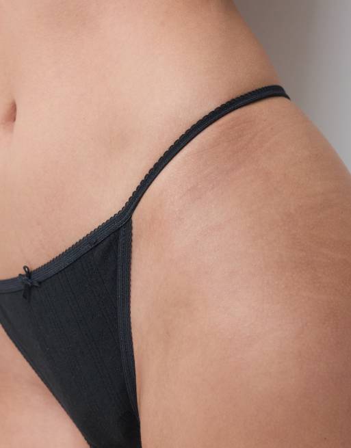 Cotton On pointelle-trekantsbralette med vaddering och stringtrosa i svart, 3 av 5