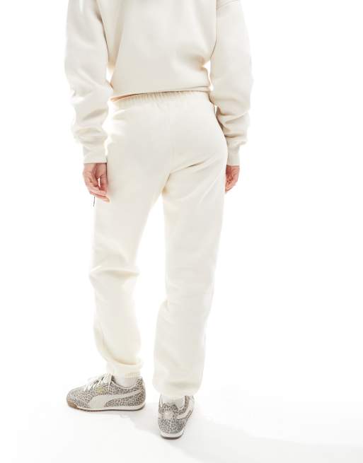 Cotton On Premium – Kremowe pluszowe joggersy, część zestawu, 4 z 5