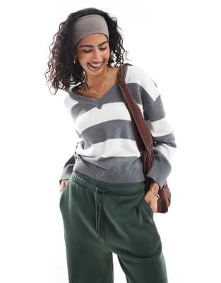 Cotton On - Preppy-Pullover aus Baumwolle in Grau und Weiß gestreift mit V-Ausschnitt-Gelb