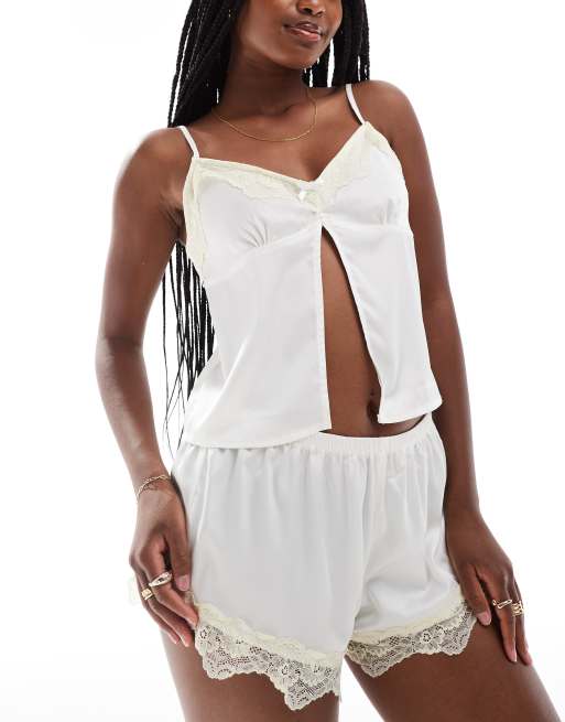 Cotton On - Pyjamaset met split aan de voorkant en camibandjes in kokoswit 