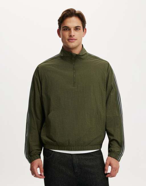 Cotton On Quarter zip spray jacket in green, 2 of 4