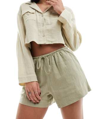 Cotton:on Cotton On Relaxed Drawstring Shorts In Khaki Linen Blend-green