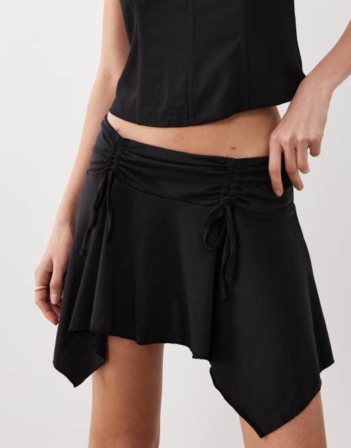 Cotton On - Sandy - Mini-jupe avec ourlet en pointe - Noir, 3 de 5