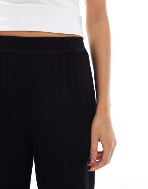 Cotton On sleep recovery asia fit wide leg pants in black, 2 of 4