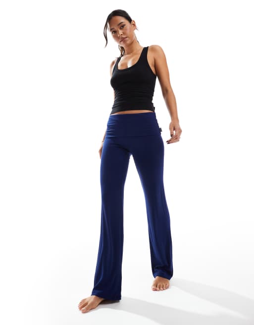 Cotton On - Sleep Recovery - Pyjamabroek met omgeslagen taille in marineblauw