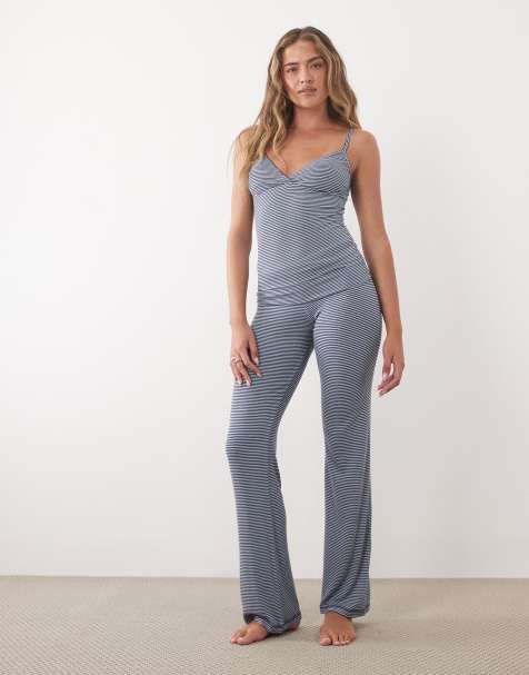 Cotton On - Sleep Recovery - Set van gestreepte triangel top en broek met omgeslagen taille in blauw violet - view 1