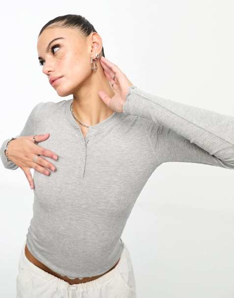 Cotton On - Sleep Recovery - Top a maniche lunghe grigio con scollo serafino e bottoni sul davanti - view 1