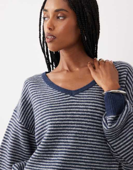Cotton On softest luxe slouchy v knit in grey marle stripe, 3 of 4