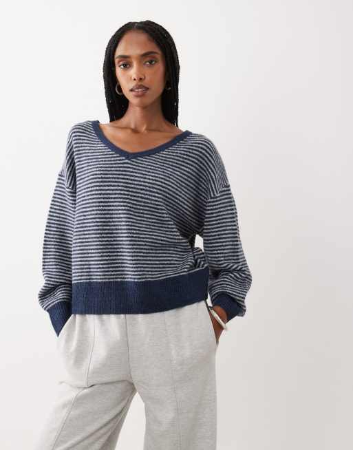 Cotton On softest luxe slouchy v-knit jumper in grey marle stripe, 2 of 4
