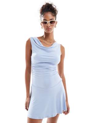 Cotton On - Sunday - Minikleid in gedecktem Blau mit Wasserfallausschnitt