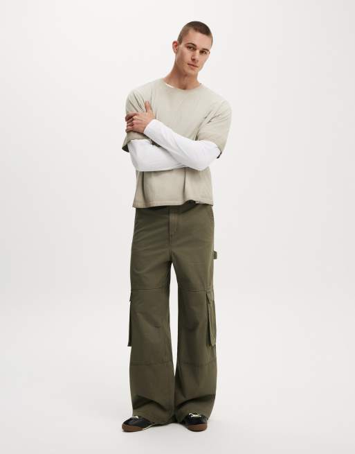 Cotton On Super baggy cargo pant in green, 2 of 4
