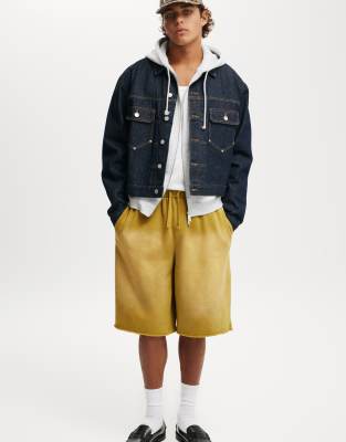 Cotton On Super baggy fleece short in chartreuse / y2k wash