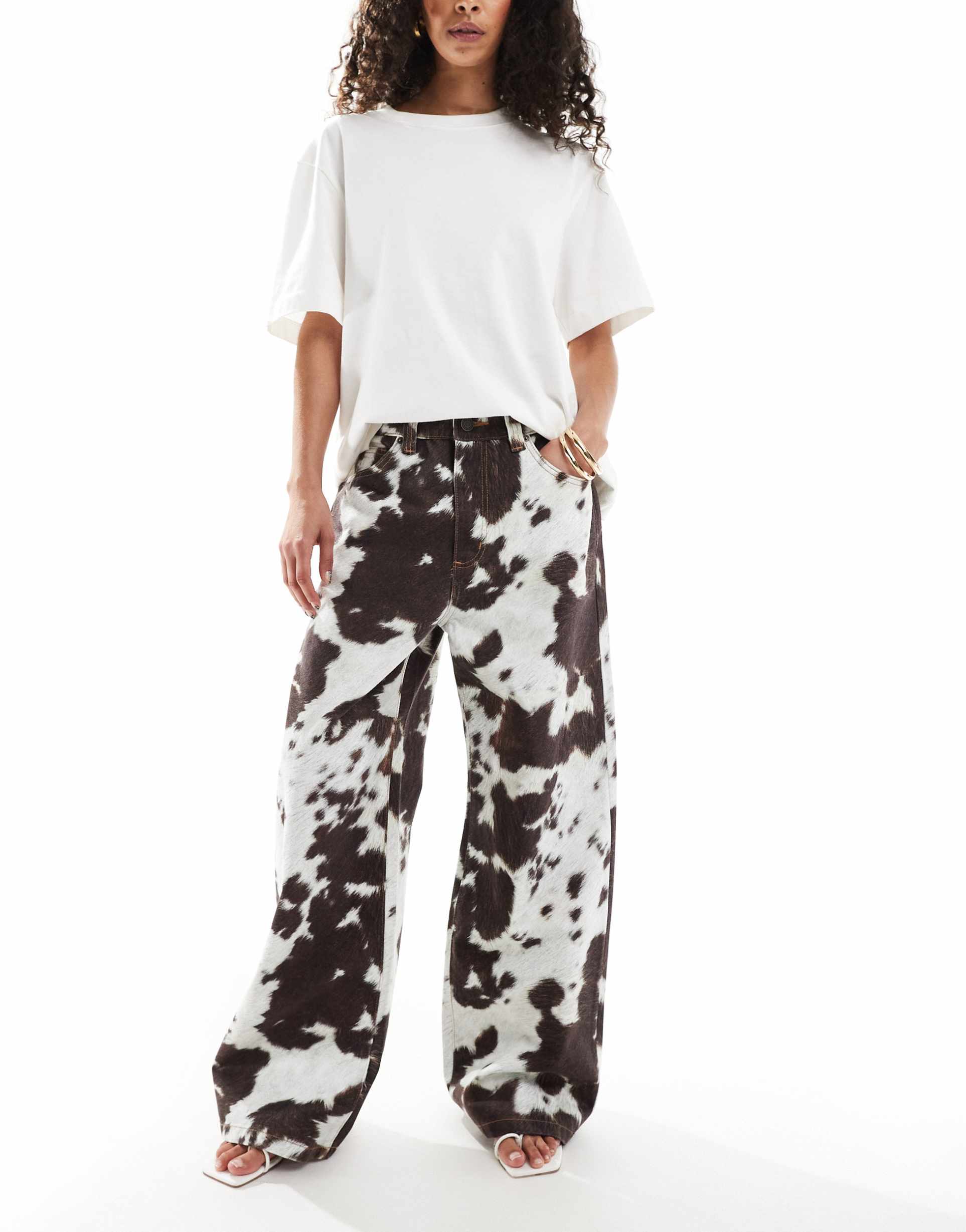 cotton on super baggy jeans in cow print