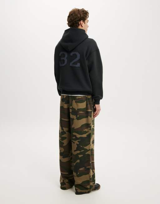 Cotton On Super baggy track pant in camo, 4 of 4