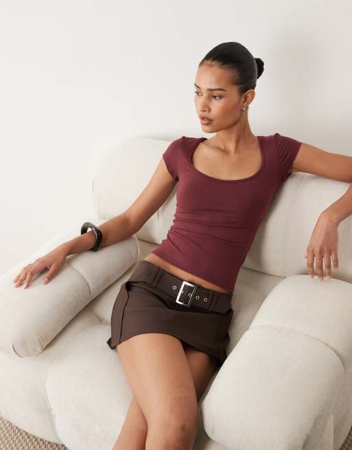 Cotton On - T-shirt con scollo a cuore color amarena