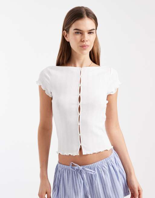 Cotton On - T-shirt da notte traforata color latte di cocco con bottoni