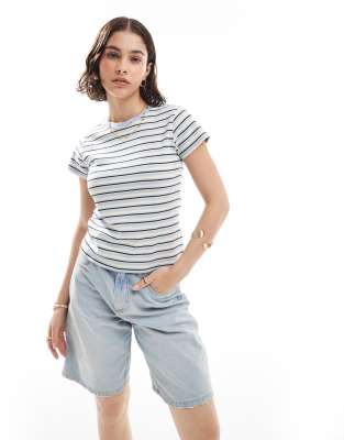 T-shirt effet rétréci style années 90 - Bleu serein à rayures-Multicolore 2XS