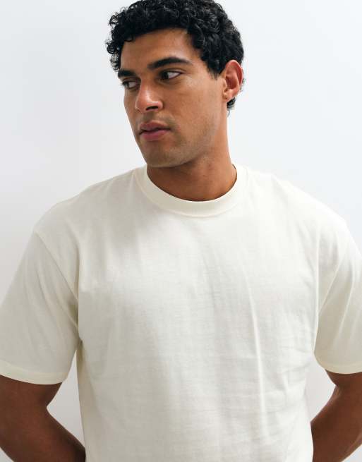Cotton On t-shirt med vardagspassform i creampuff, 2 av 5