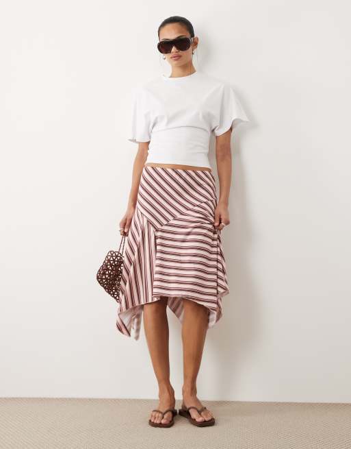 Cotton On - T-shirt met aansluitende taille en korte mouwen in wit, 2 van 4