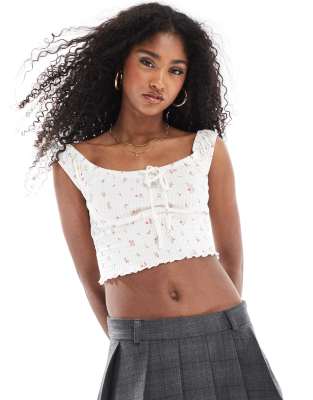 Cotton On - Top a maniche corte arricciato bianco vintage a fiorellini