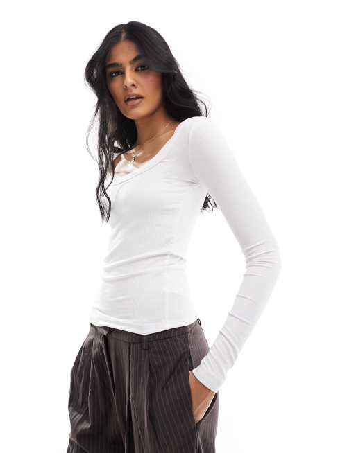 Cotton On - Top a maniche lunghe bianco a coste con scollo rotondo 
