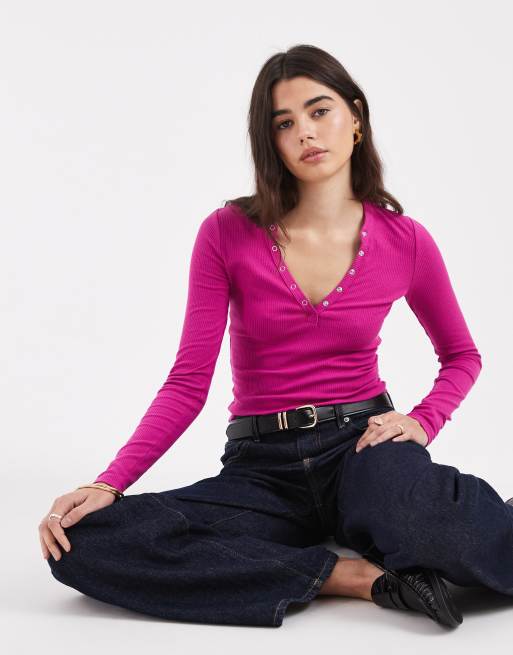 Cotton On - Top a maniche lunghe color orchidea selvatica con scollo serafino