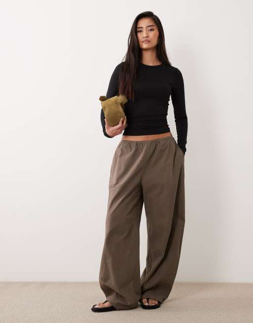 Cotton On - Top a maniche lunghe nero girocollo, 2 di 4