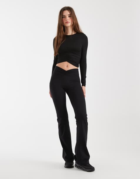 Cotton On – Ultra Luxe – Svarta leggings med osynlig scrunch-effekt och utsvängd design - view 1