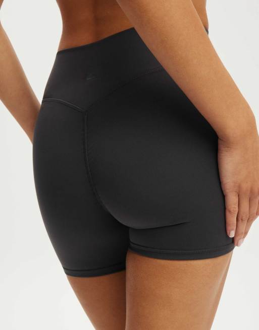 Cotton On Ultra soft invisible scrunch shortie short in graphite, 3 of 4