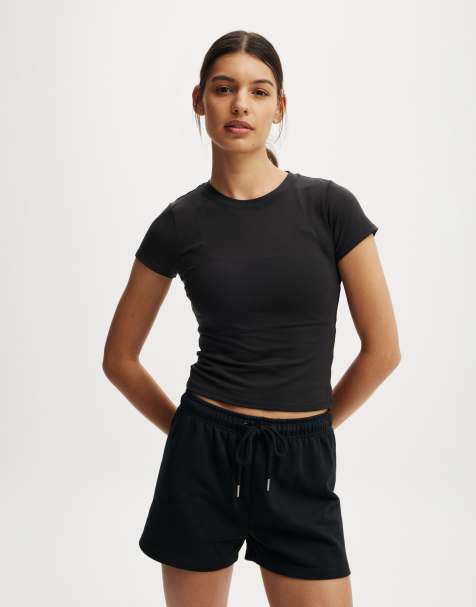 Cotton On - Ultrazacht aansluitend T-shirt in zwart - view 1