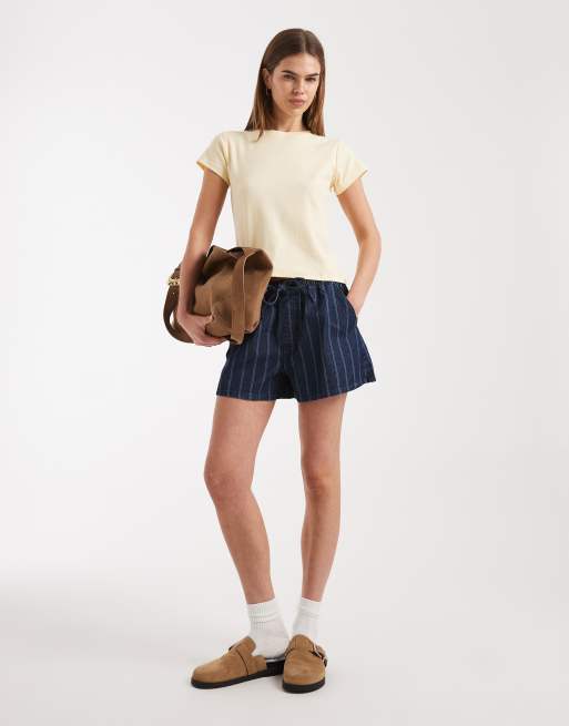 Cotton on – Vaniljvit, kort t-shirt i 90-talsstil, 3 av 4