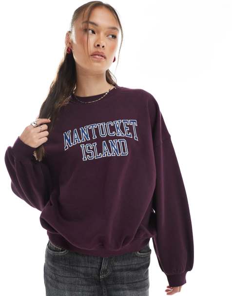 Cotton On – Vinröd sweatshirt med licensierat Nantucket-tryck - view 1