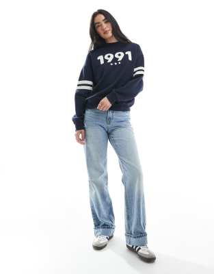 Cotton On - Vintage-Sweatshirt in der Farbe Total Eclipse mit Grafik-Marineblau