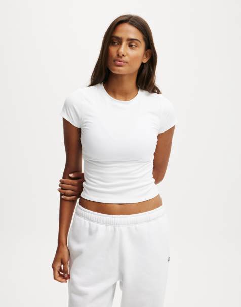 Cotton On – Vit, figurnära t-shirt i extra mjukt tyg - view 1