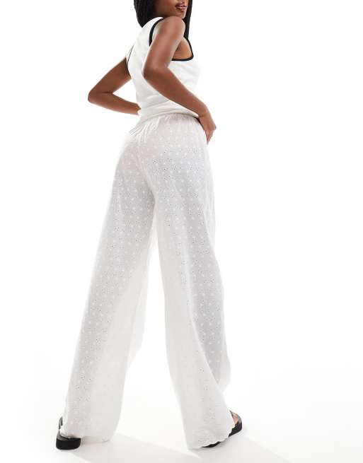 Cotton On – Vita avslappnade byxor i broderie anglaise, 4 av 5