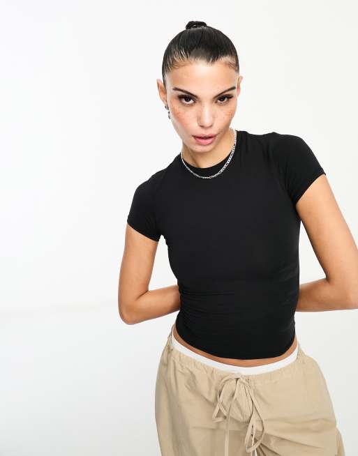 Cotton On – Weiches, geripptes Lounge-T-Shirt mit figurbetontem Schnitt 