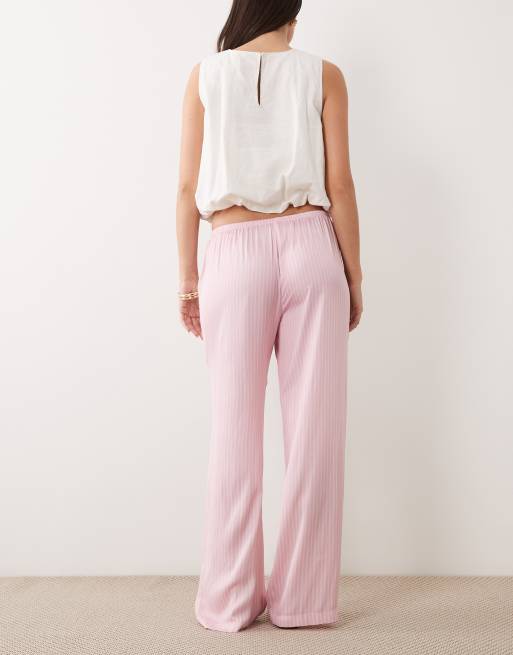 Cotton On – Weit geschnittene Schlafhose aus gewaschenem Satin in gestreiftem Rosa, 5 von 5