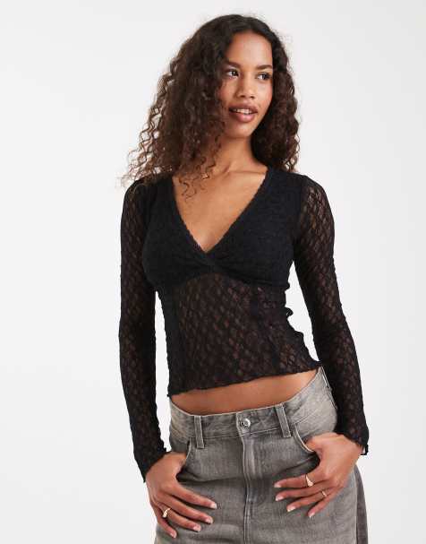 Cotton On - Zali - Langærmet og sort top i blondestof med krydset front - view 1