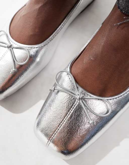 Cotton On ziggy ballet flats in silver, 2 of 4