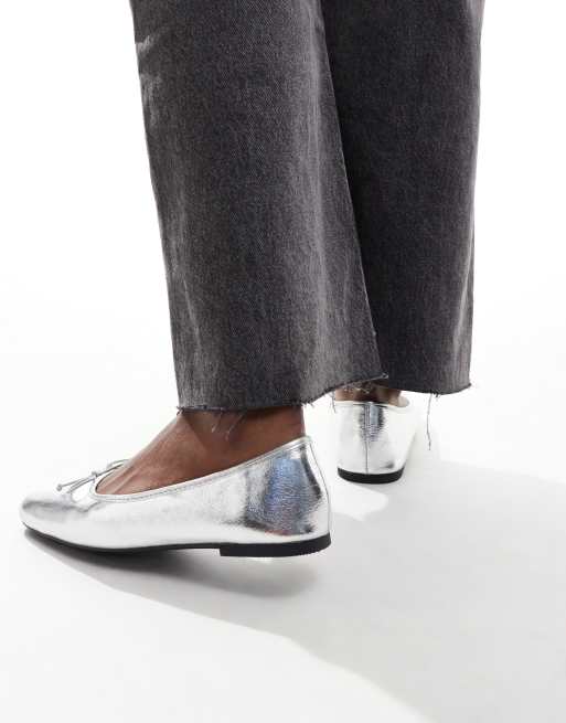 Cotton On ziggy ballet pump in silver, 4 of 4