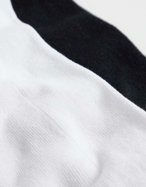 CottonOn 4 pack quarter crew socks in black and white, 3 of 3