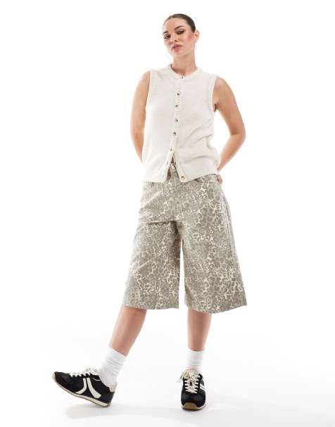 Cotton:On 90 s baggy denim jort in beige - view 1