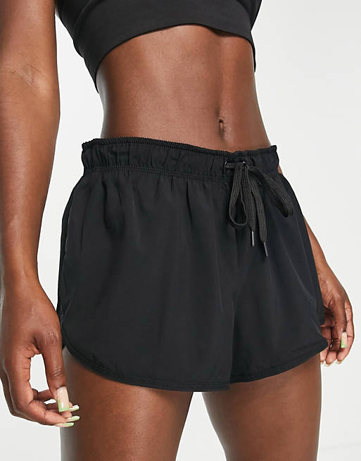 Cotton:On active shorts in black
