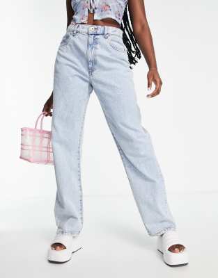 Cotton: On baggy straight jean in light wash blue-White